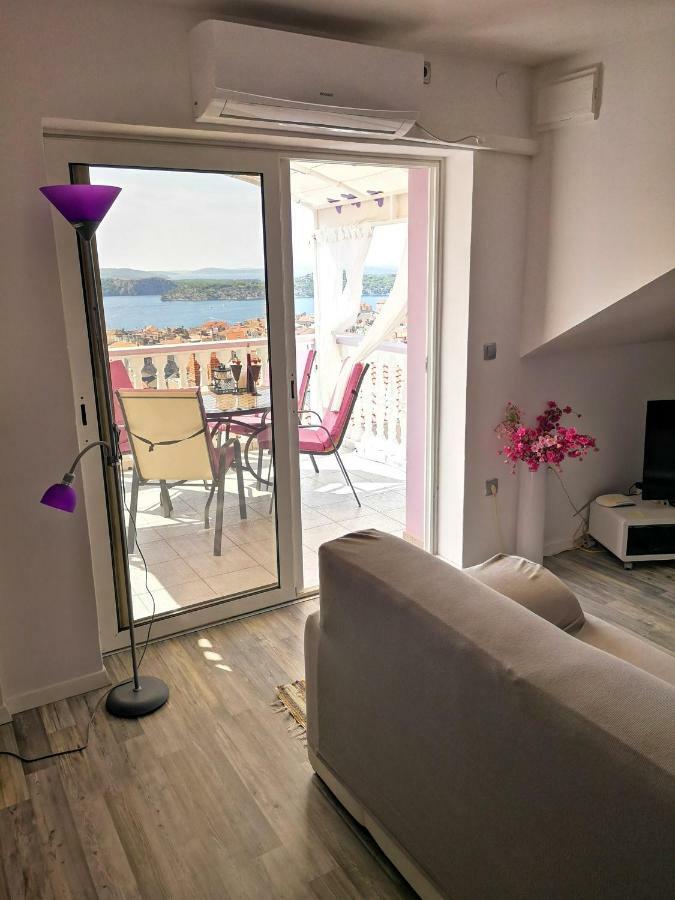 Apartment Lorena Sibenik Exterior photo